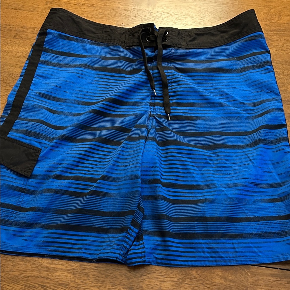 Joe Boxer Men's Blue and Black Striped Board Shorts